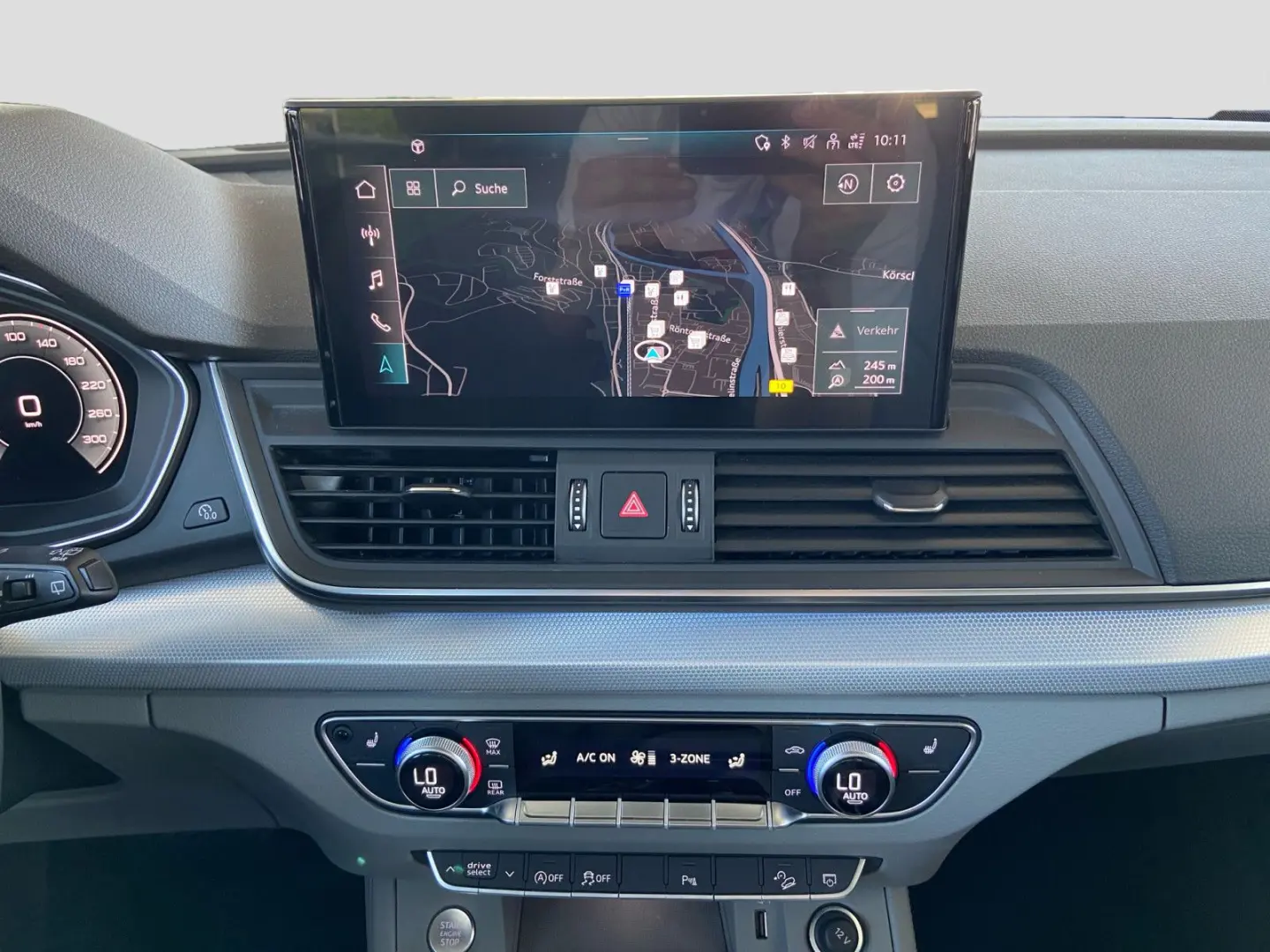 Q5 45TFSI qua S-Trc Virtual B&O LED Navi Sitzh