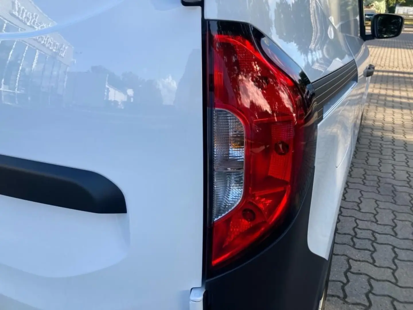 eCitan Citan Kasten BASE Klima+AHK1,35t+PTS