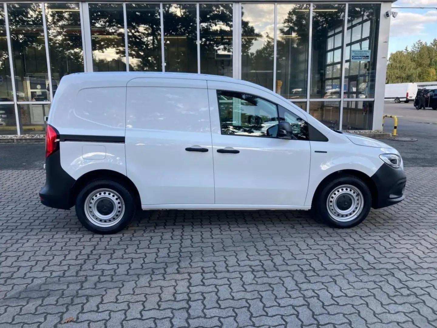 eCitan Citan Kasten BASE Klima+AHK1,35t+PTS