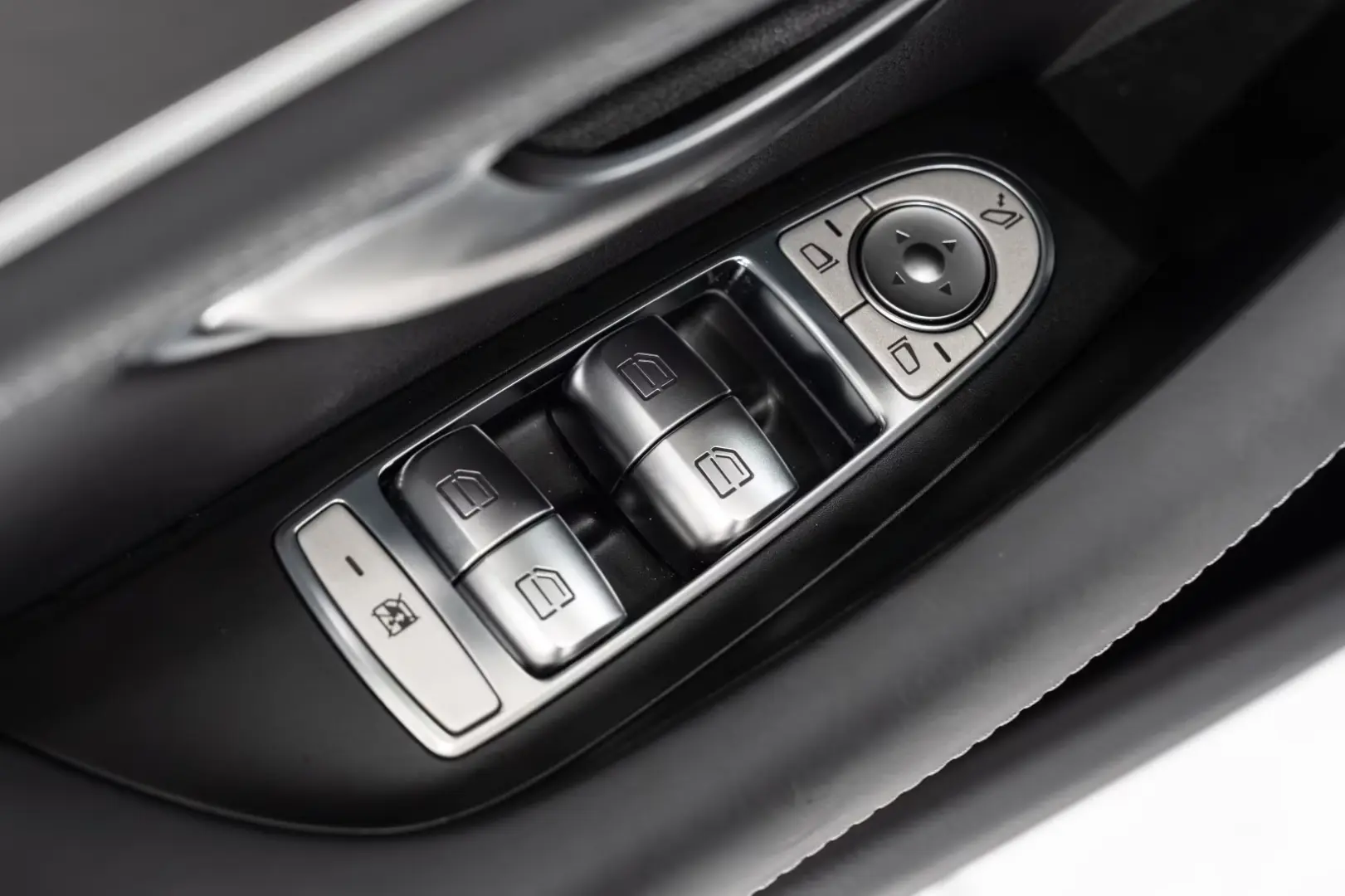 Mercedes-Benz CLS 450 4M *AMG-LINE*AIRMATIC*MASSAG