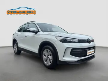 Tiguan 2.0 TDI*150 PS*DSG*Navi*Neues Modell*