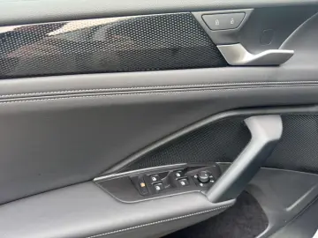 Tiguan 2.0 TDI*150 PS*DSG*Navi*Neues Modell*