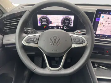 Tiguan 2.0 TDI*150 PS*DSG*Navi*Neues Modell*