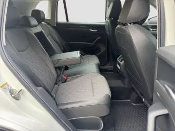 Tiguan 2.0 TDI*150 PS*DSG*Navi*Neues Modell*