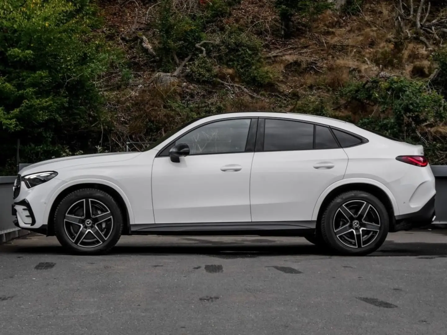 GLC 200 4M Coupé AMG-Sport/360/Pano/AHK/Night/19