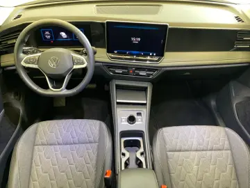 Tiguan 2.0 TDI  Life *ACC*DSG*App*Navi*360°
