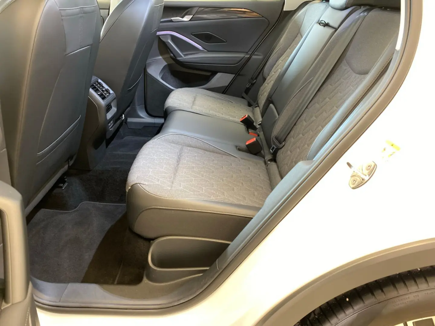 Tiguan 2.0 TDI  Life *ACC*DSG*App*Navi*360°