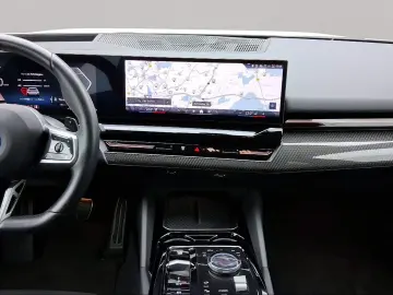 530e xDrive Touring M Sport AHK LiveCockpitProf