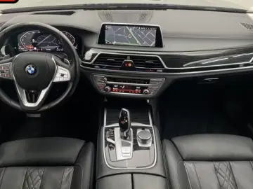BMW 750 i xDrive M SPORT PURE+AHK