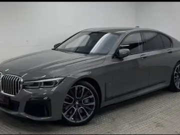 BMW 750 i xDrive M SPORT PURE AHK