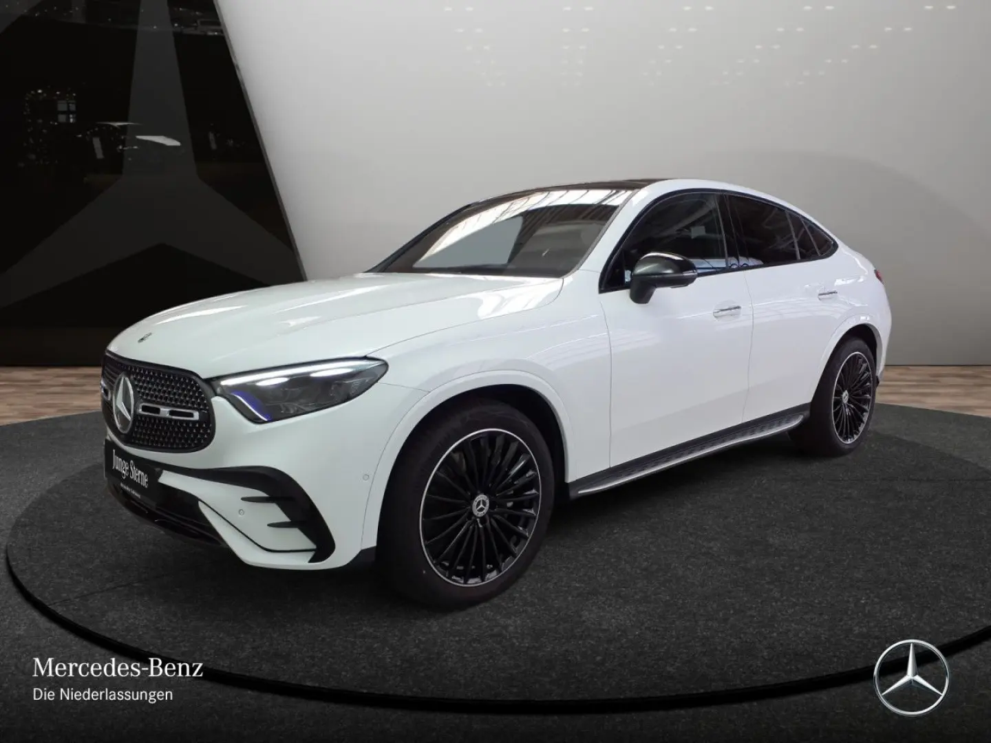 GLC 300 d 4M AMG Cp PANO AHK DIGITAL NIGHT MEMOR
