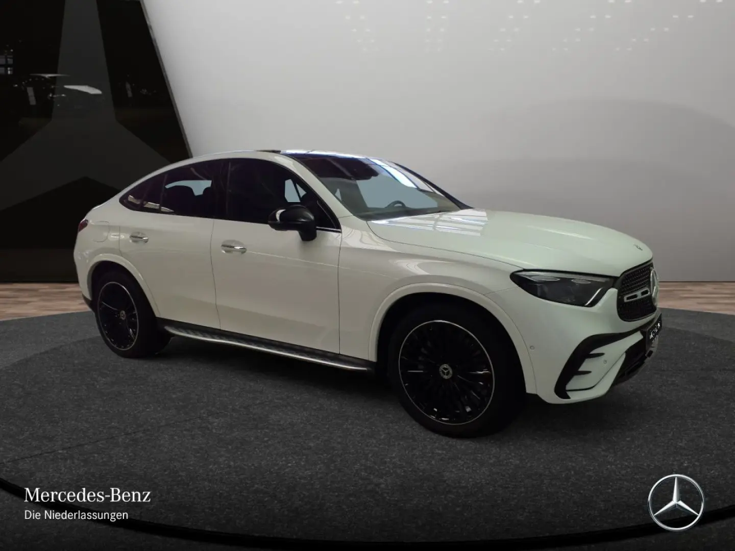 GLC 300 d 4M AMG Cp PANO AHK DIGITAL NIGHT MEMOR