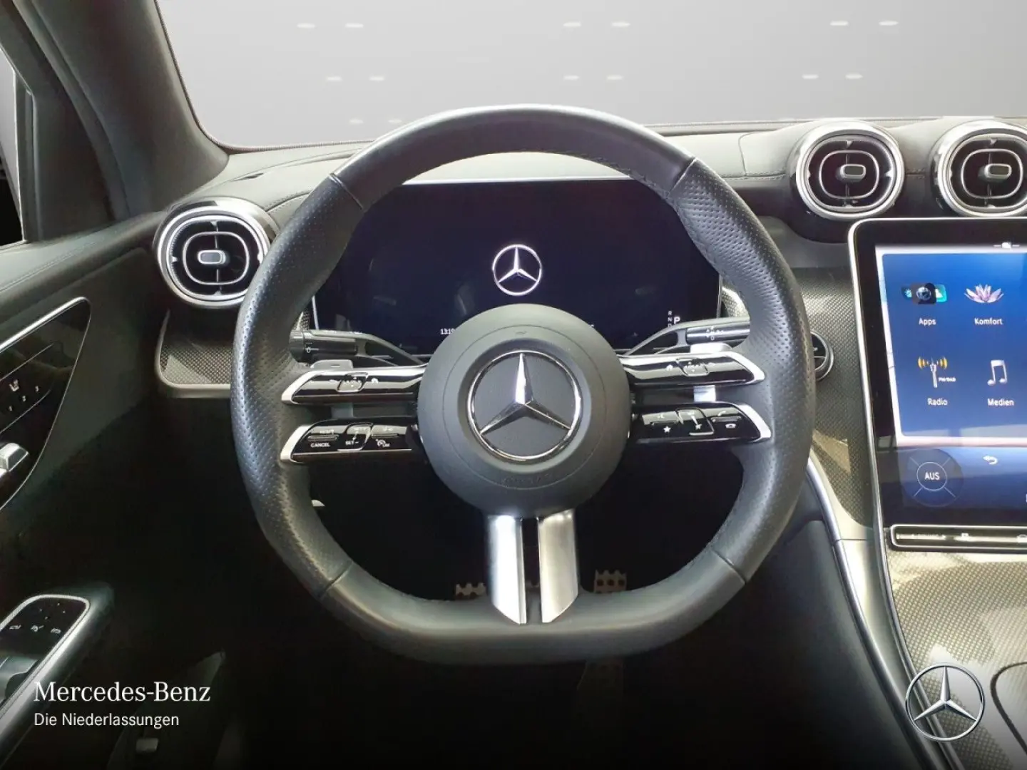 GLC 300 d 4M AMG Cp PANO AHK DIGITAL NIGHT MEMOR