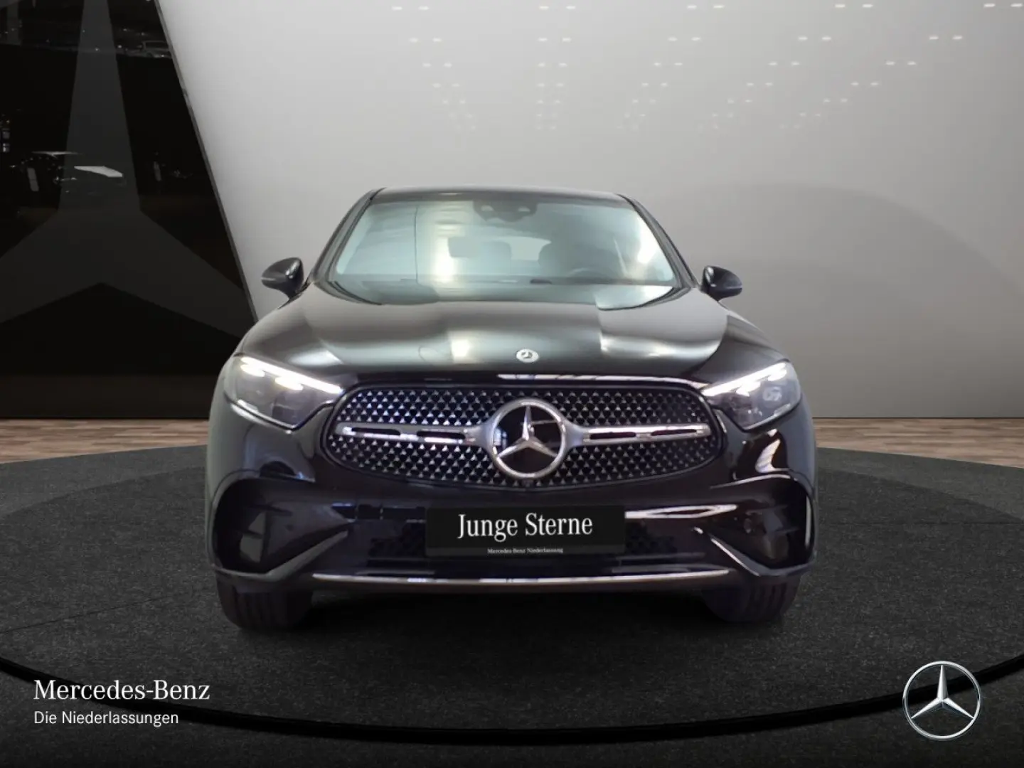 GLC 300 e 4M AMG DIGITAL AHK Distron 360°