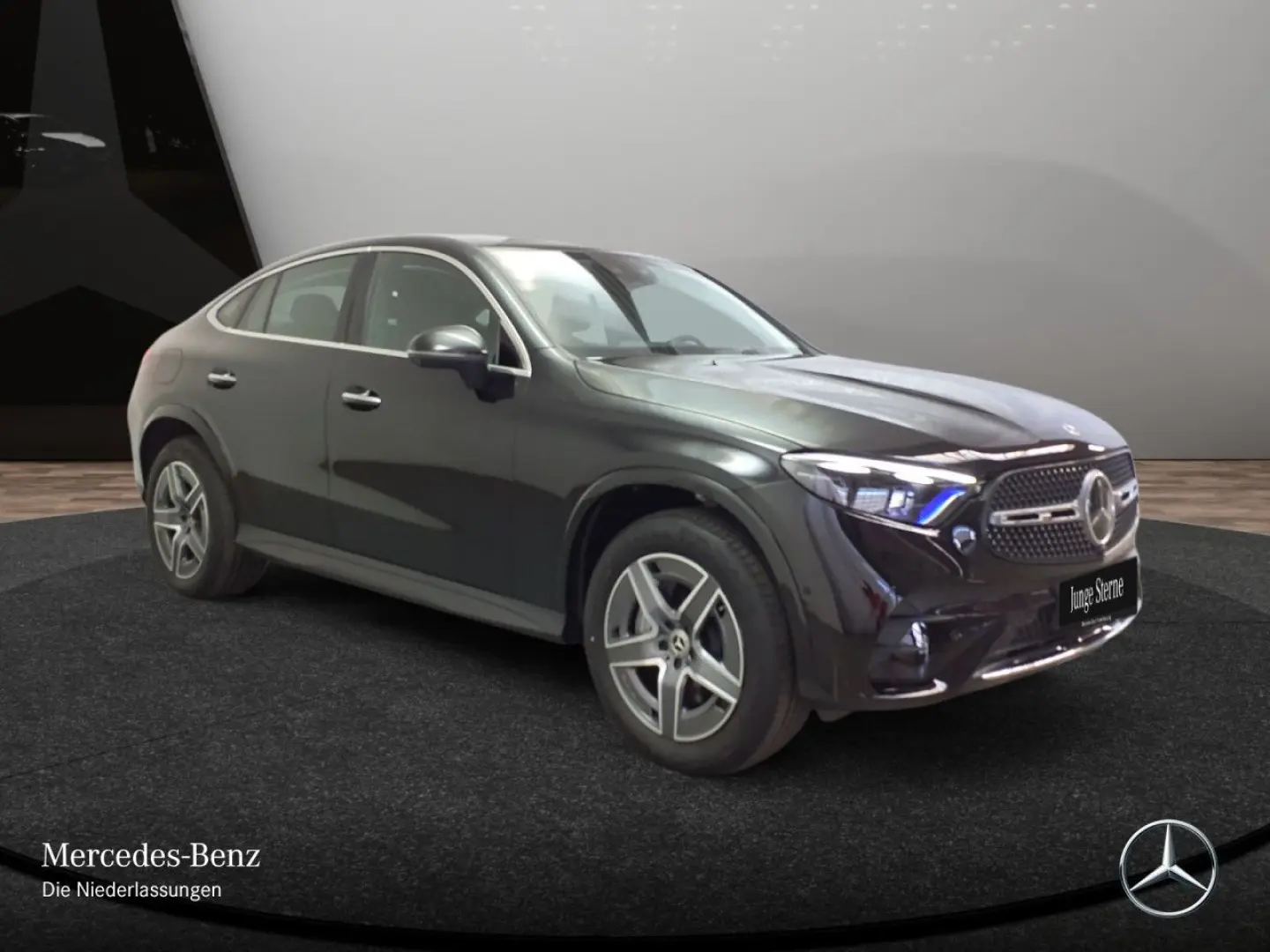 GLC 300 e 4M AMG DIGITAL AHK Distron 360°