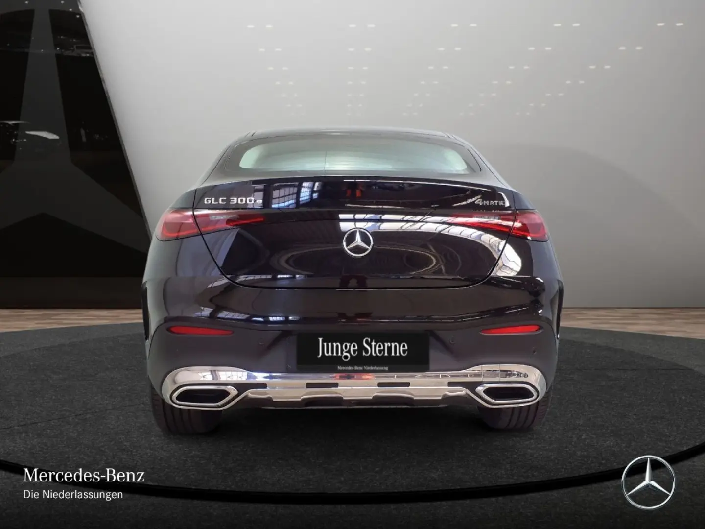 GLC 300 e 4M AMG DIGITAL AHK Distron 360°
