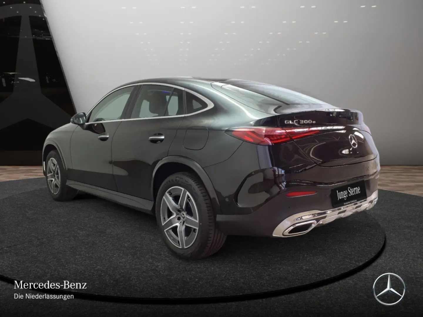 GLC 300 e 4M AMG DIGITAL AHK Distron 360°