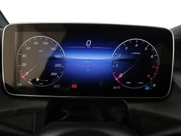 GLC 300 4M Coupé AMG+AHK+PANO+360°+DIGITAL LIGHT