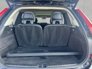 Volvo XC90 B5 AWD Plus-Bright