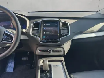 Volvo XC90 B5 AWD Plus-Bright