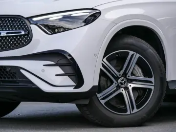 GLC 300 d 4M Coupé AMG-Sport/Pano/360/AHK/Distr
