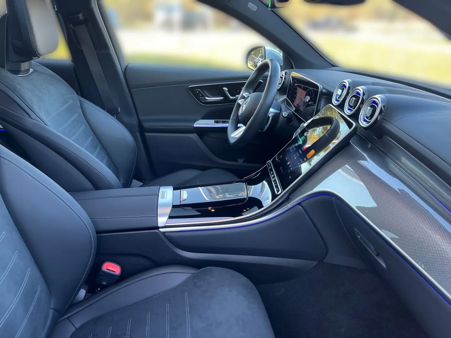 GLC 300 d 4M Coupé AMG+TECHNIK+Distr+Pano+AHK+36