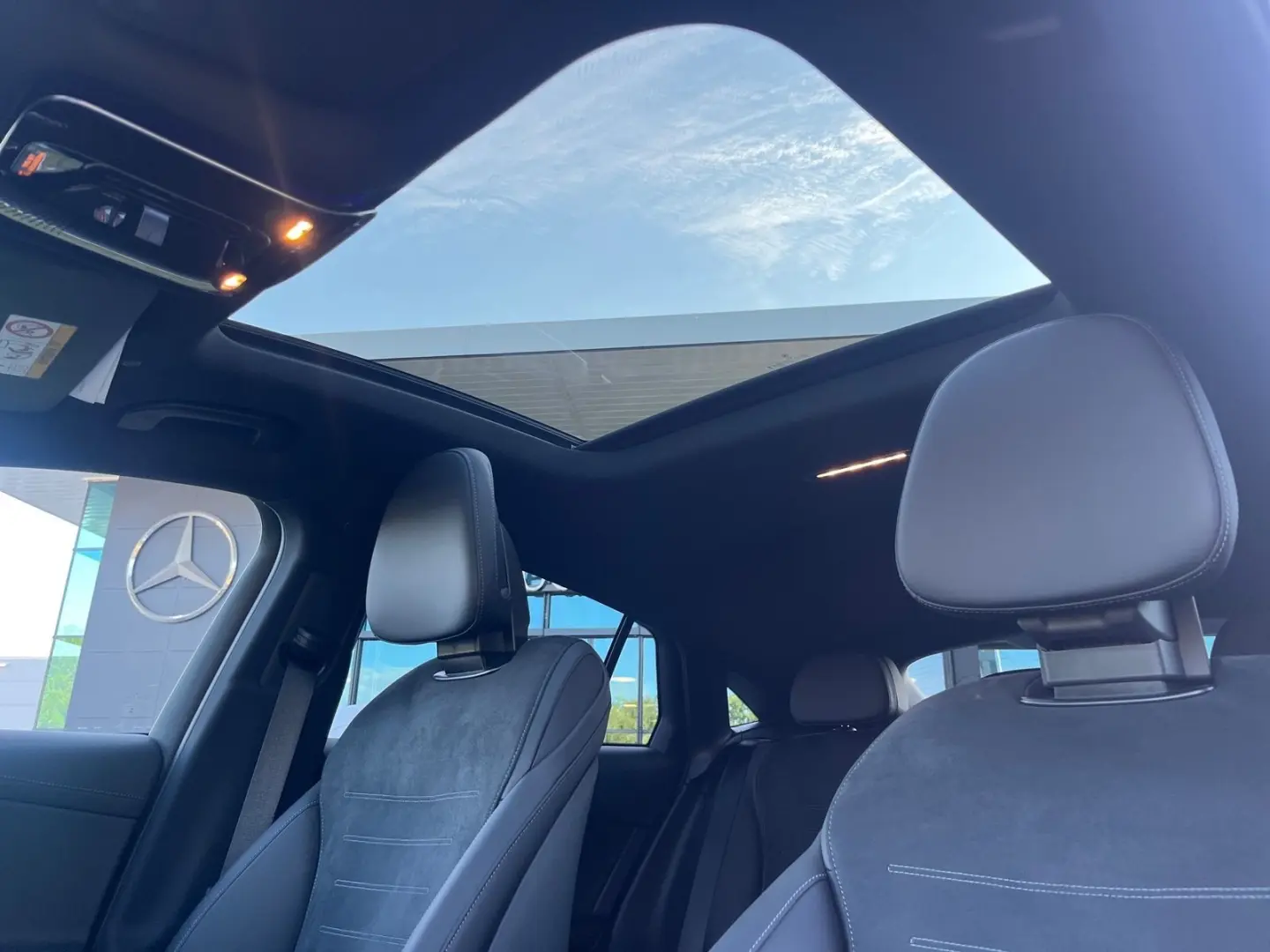 GLC 300 d 4M Coupé AMG+TECHNIK+Distr+Pano+AHK+36