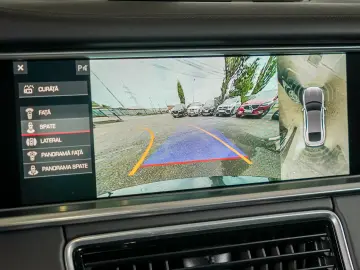 PORSCHE PANAMERA 4 E-HYBRID
