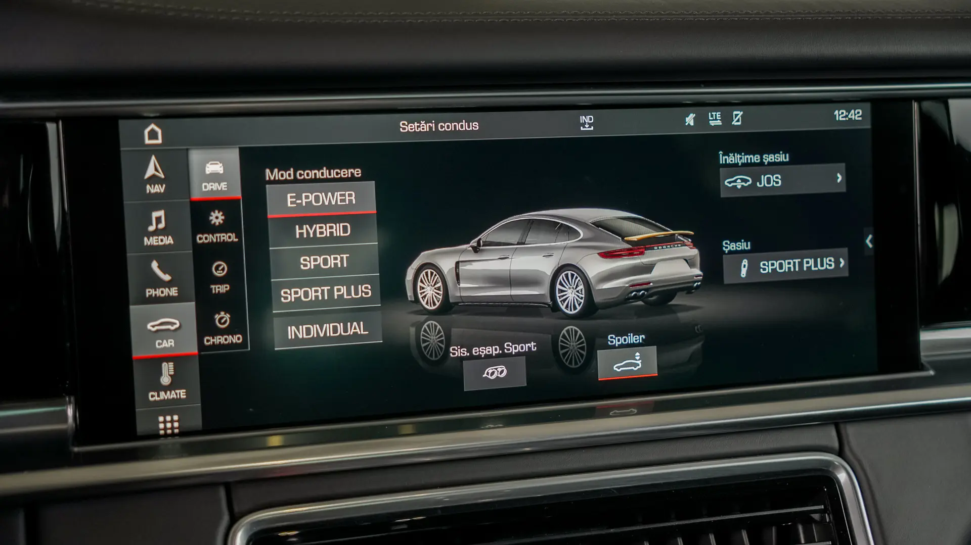PORSCHE PANAMERA 4 E-HYBRID