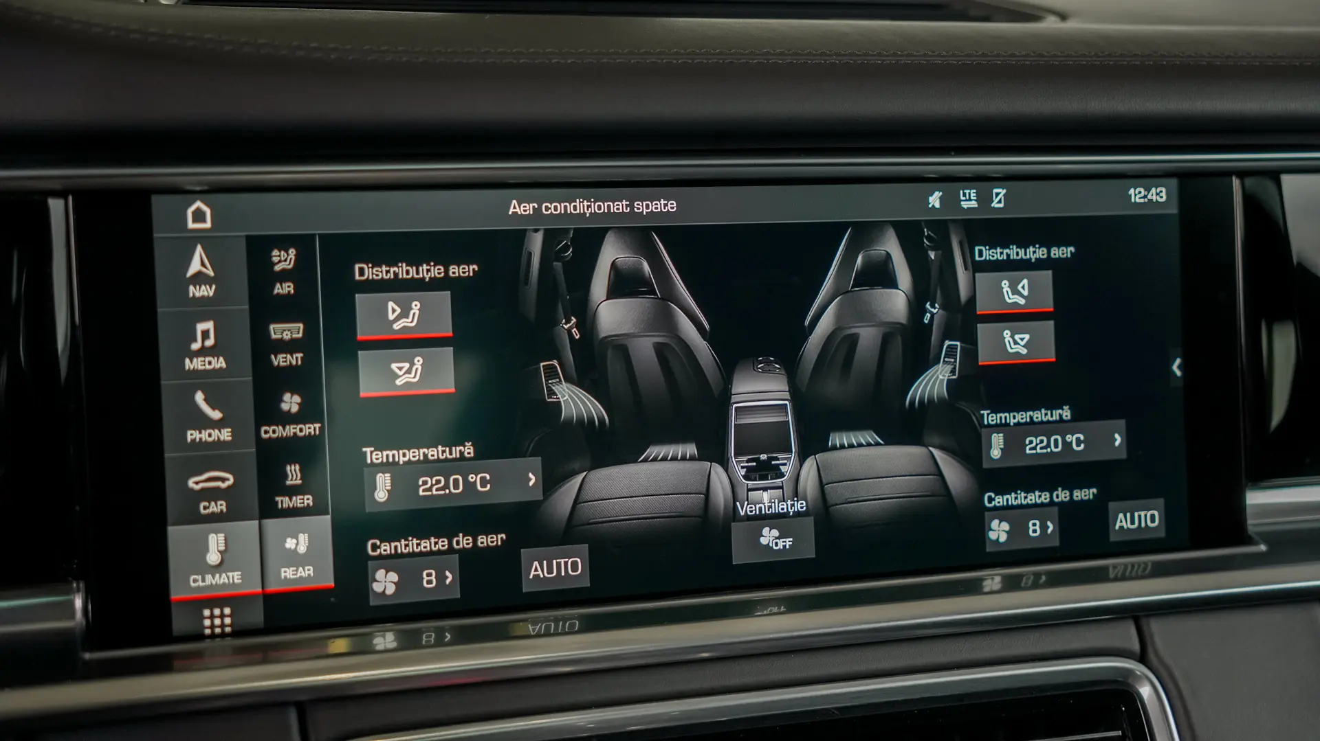 PORSCHE PANAMERA 4 E-HYBRID