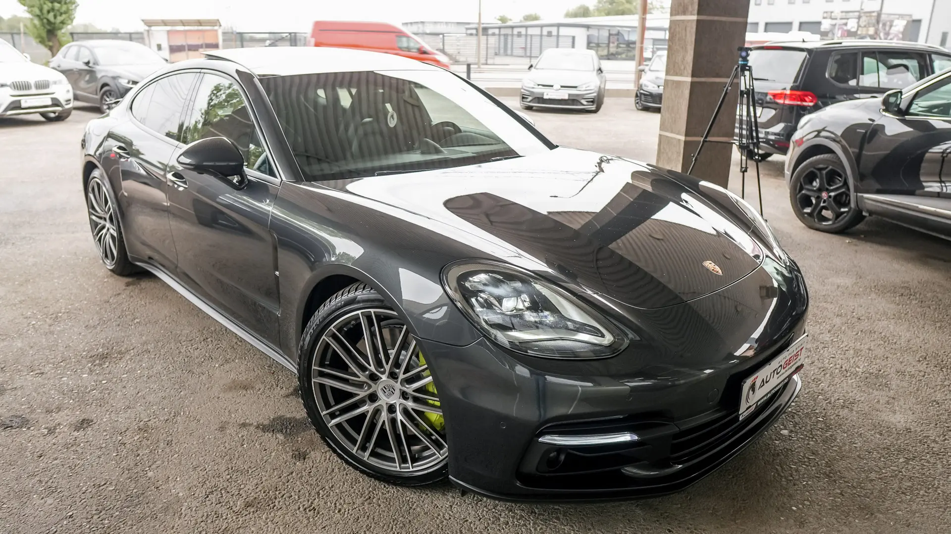 PORSCHE PANAMERA 4 E-HYBRID