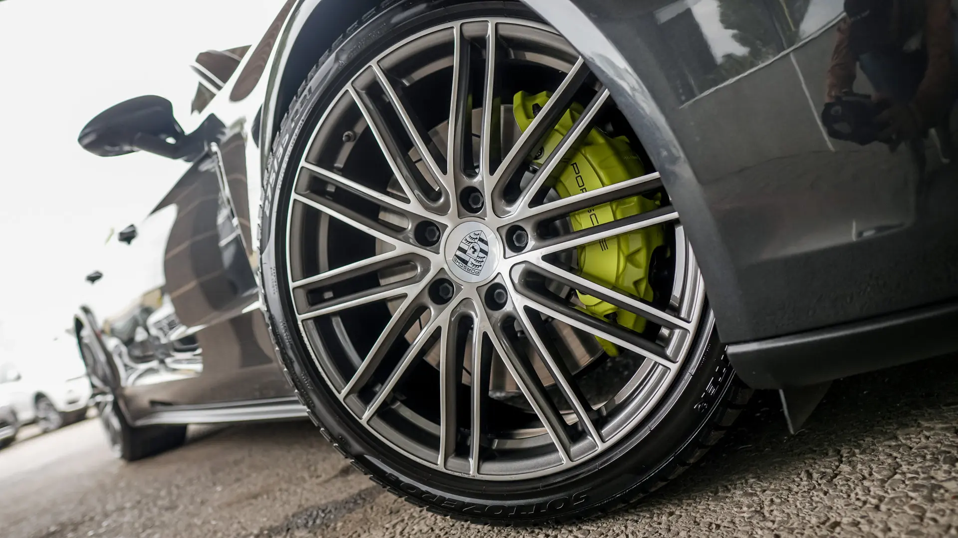 PORSCHE PANAMERA 4 E-HYBRID