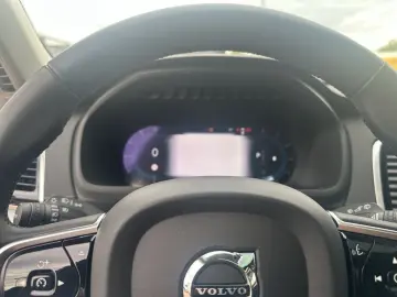 Volvo  XC90 B5 D AWD Plus Bright