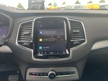 Volvo  XC90 B5 D AWD Plus Bright