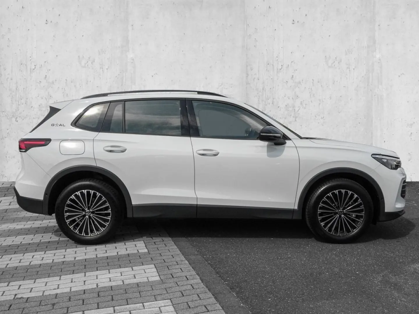Tiguan 2.0 TDI DSG Life NAVI STANDHZG ACC 360