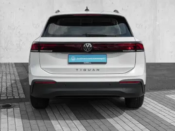 Tiguan 2.0 TDI DSG Life NAVI STANDHZG ACC 360