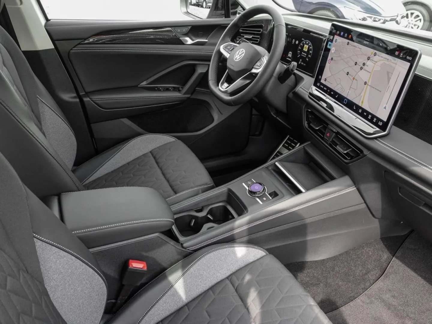 Tiguan 2.0 TDI DSG Life NAVI STANDHZG ACC 360