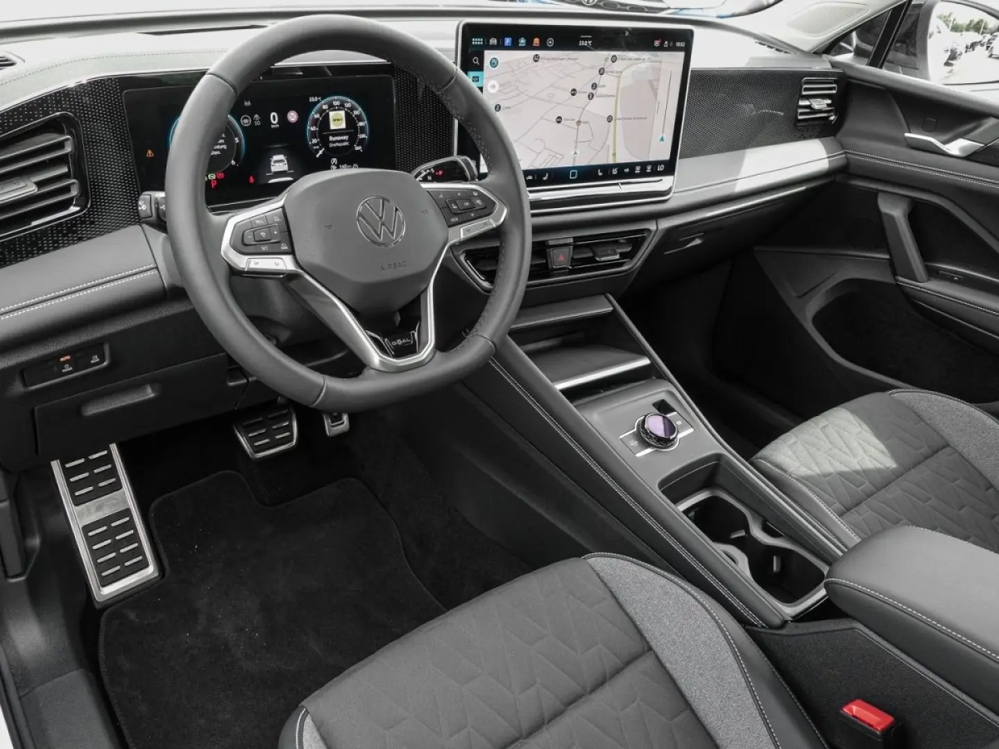 Tiguan 2.0 TDI DSG Life NAVI STANDHZG ACC 360