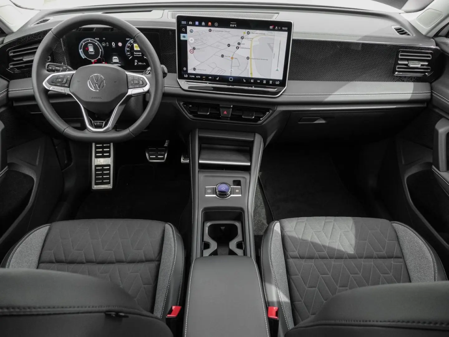 Tiguan 2.0 TDI DSG Life NAVI STANDHZG ACC 360