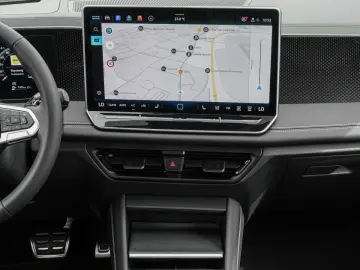 Tiguan 2.0 TDI DSG Life NAVI STANDHZG ACC 360