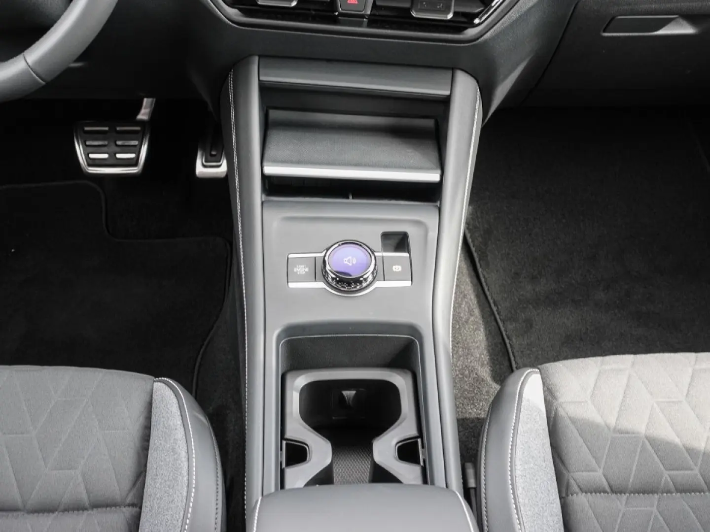 Tiguan 2.0 TDI DSG Life NAVI STANDHZG ACC 360