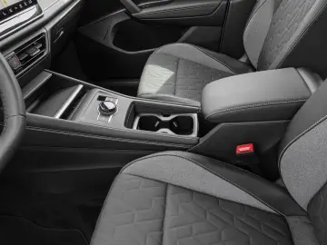 Tiguan 2.0 TDI DSG Life NAVI STANDHZG ACC 360