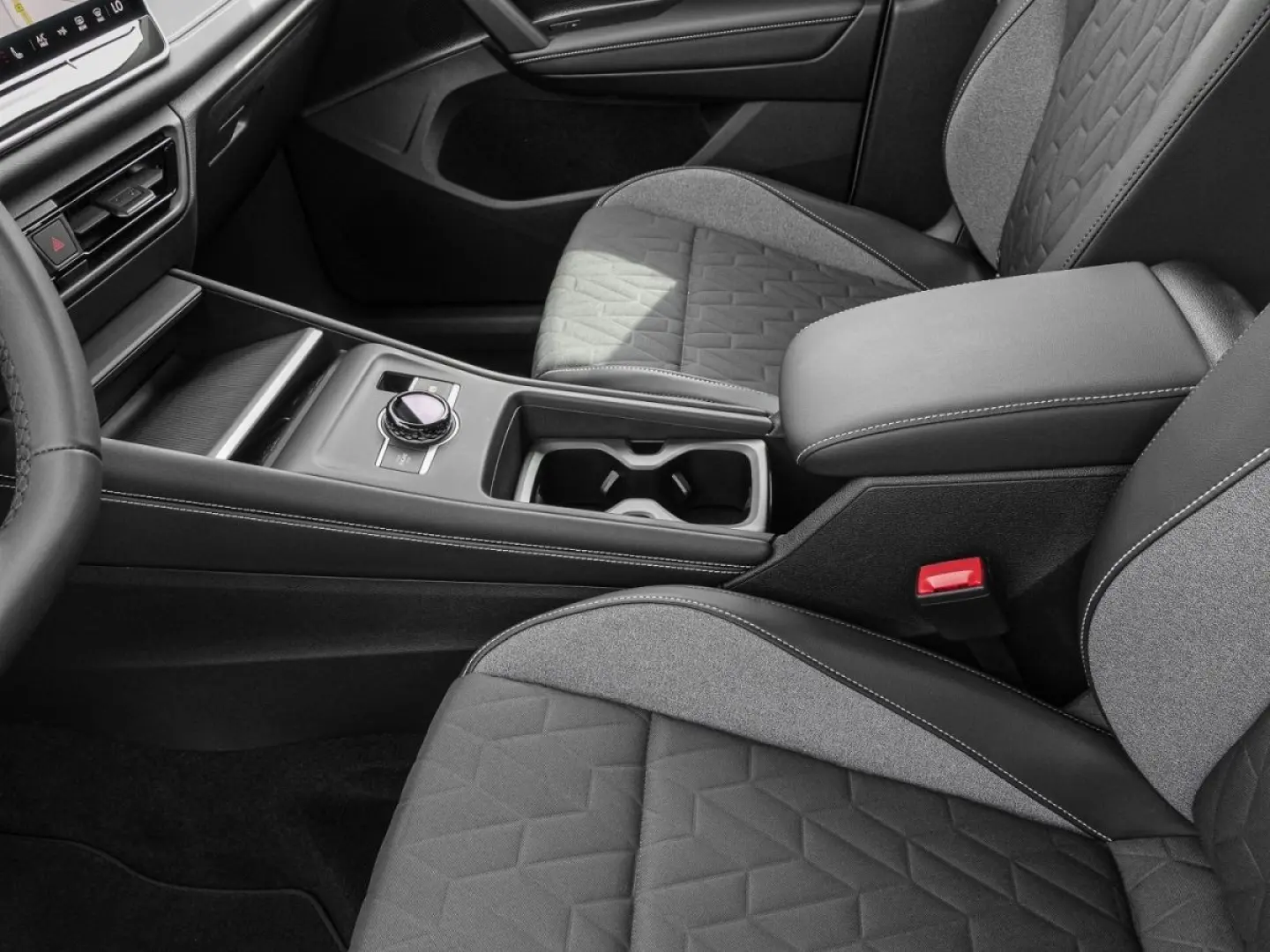 Tiguan 2.0 TDI DSG Life NAVI STANDHZG ACC 360