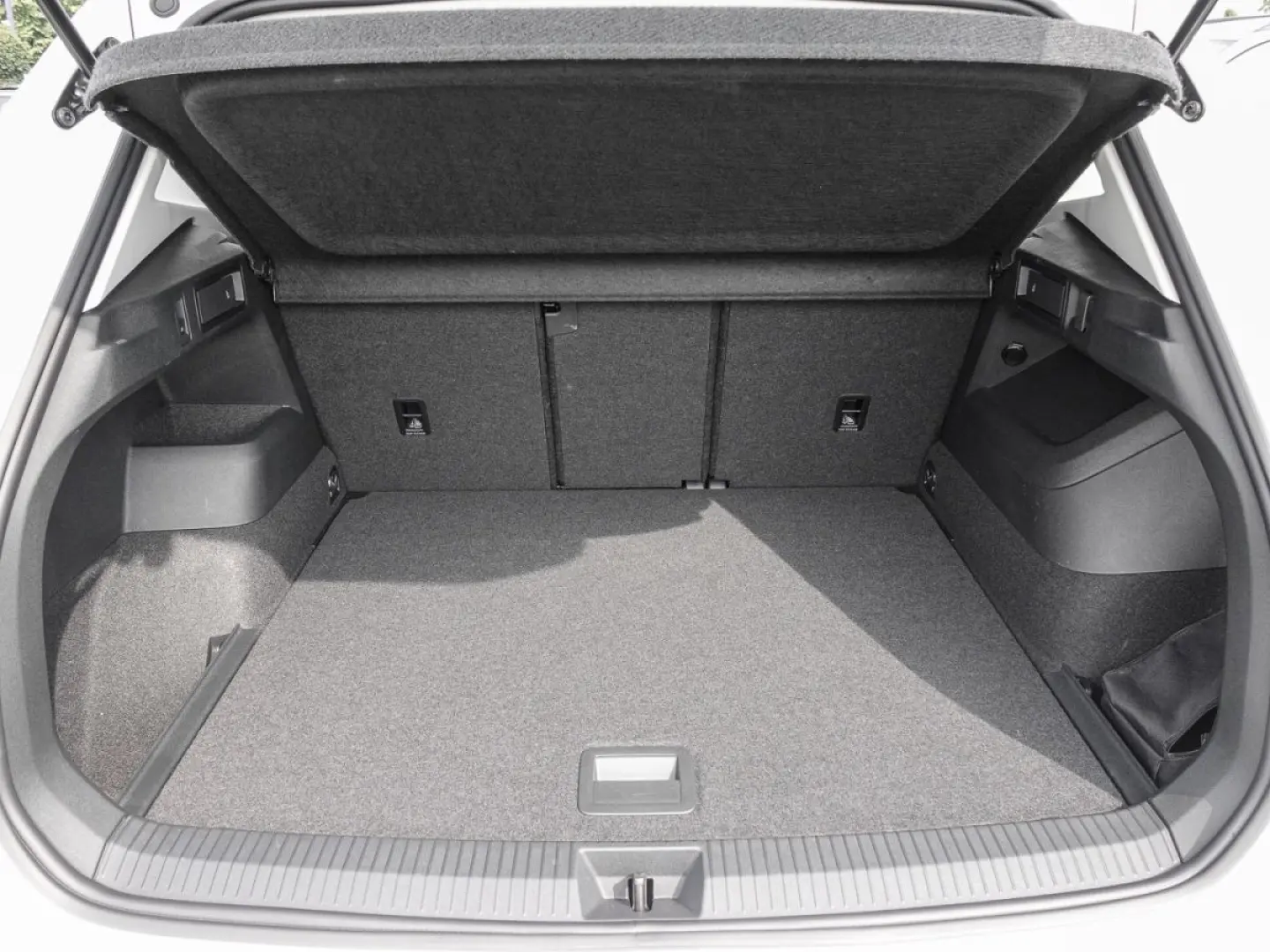 Tiguan 2.0 TDI DSG Life NAVI STANDHZG ACC 360
