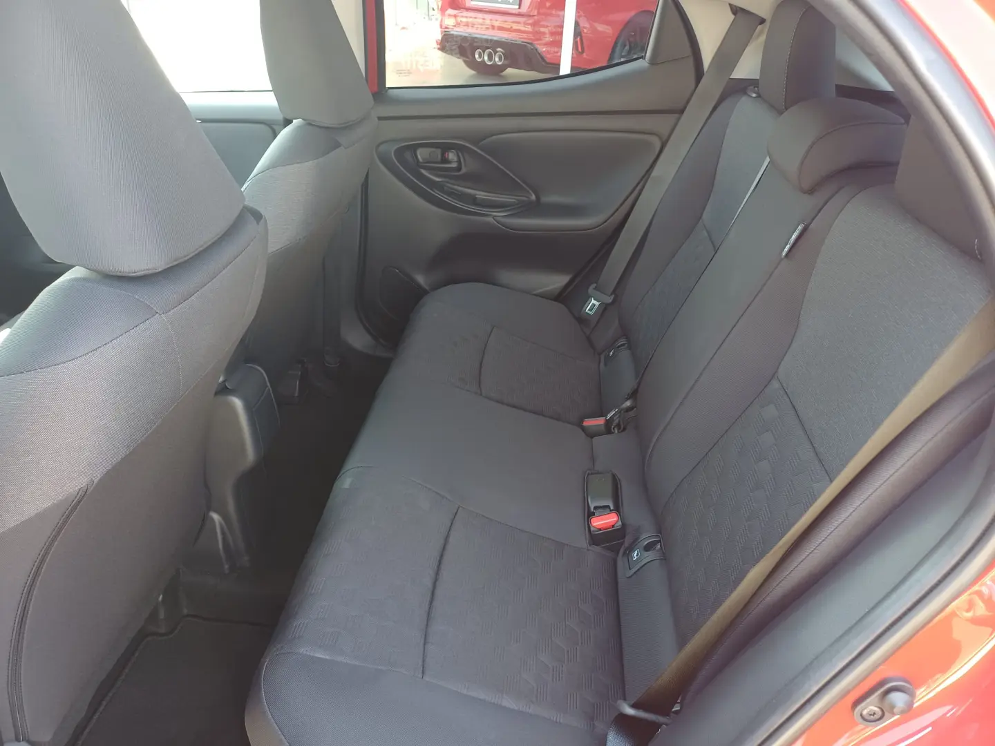 Toyota Yaris Dynamic 1.5 Hybrid 116 CP CVT
