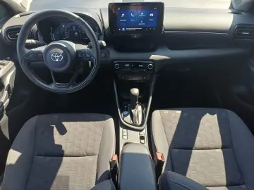 Toyota Yaris Dynamic 1.5 Hybrid 116 CP CVT