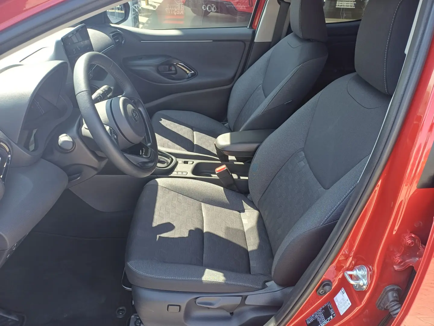 Toyota Yaris Dynamic 1.5 Hybrid 116 CP CVT