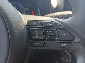 Toyota Yaris Dynamic 1.5 Hybrid 116 CP CVT