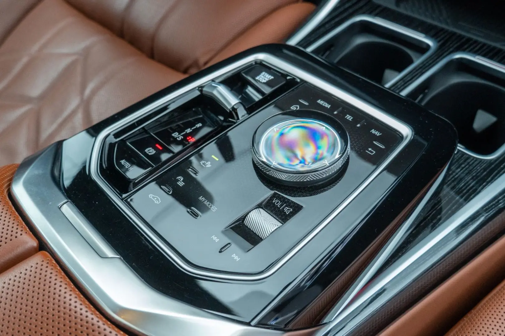 750e M SPORT.CONNOISSEUR.FOND.INDIVI.EXECUTIVE