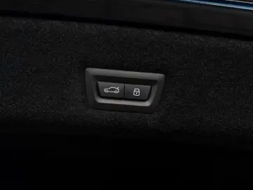750e M SPORT.CONNOISSEUR.FOND.INDIVI.EXECUTIVE
